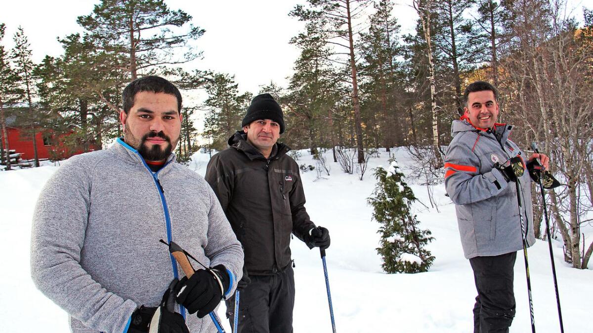 Venene Ahmed, Marwan og Jacob frå Syria hadde naturleg nok heller aldri gått på ski før.