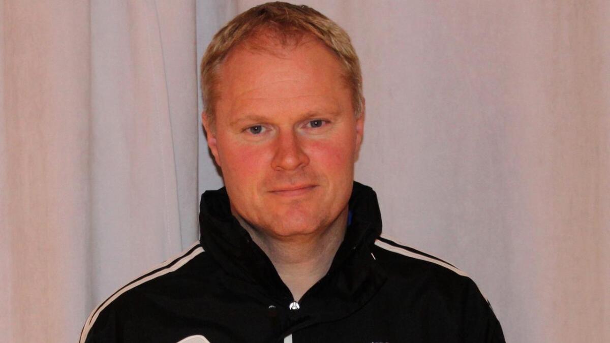 Tore Nielsen, her frå tida i Lysekloster, har signert kontrakt med Varegg ut sesongen.