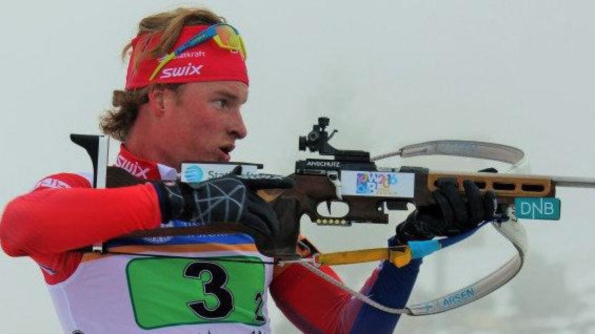 Aleksander Fjeld Andersen knuste konkurrentane på andre etappe i stafetten i junior-VM. Her er han i aksjon på ståande.