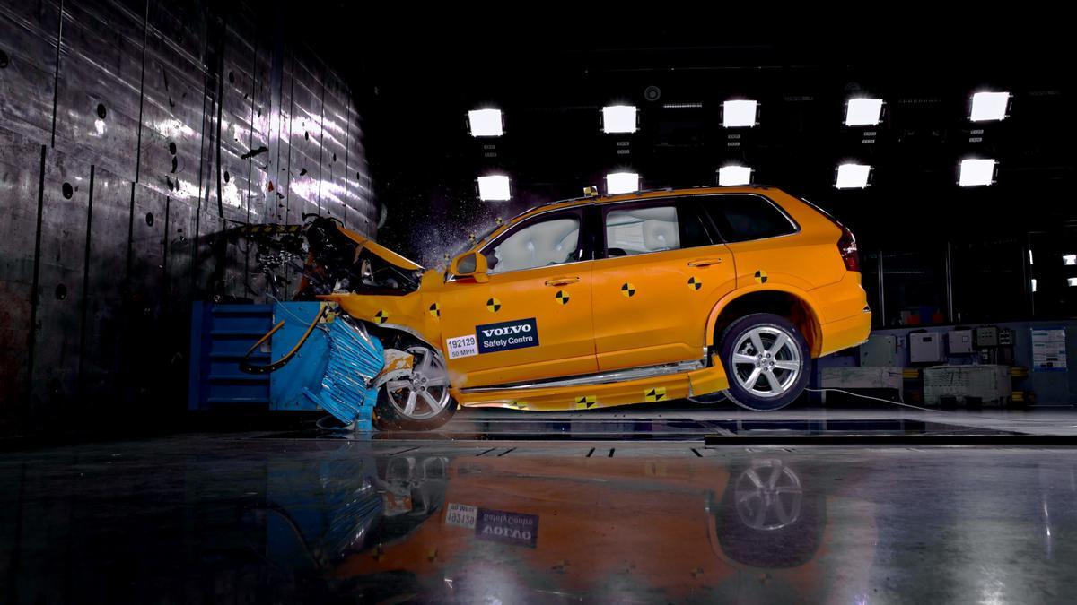 Volvo deler sine erfaringar med forsking på sikkerheit.