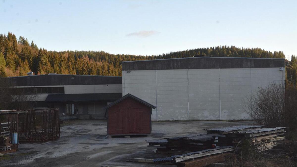 Industribygget i Sagvegen i Åmot kan vere aktuell for eit lite datasenter.