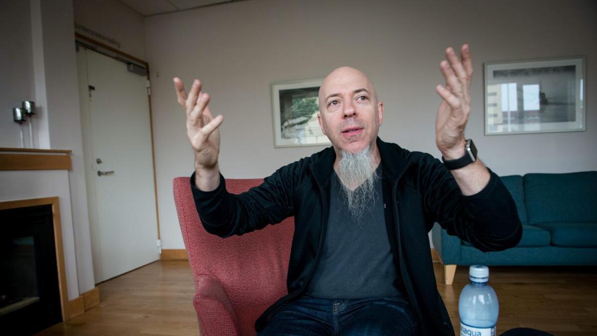 Jordan Rudess stortrives som medlem i Dream Theater og er takknemlig for å kunne spille for dedikerte fans.