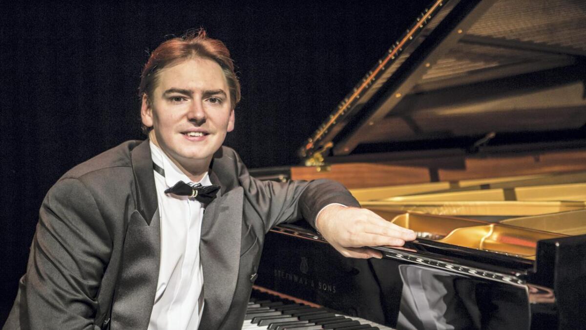 I 2010 vann Niemczuk 1. pris i den store Chopin-konkurransen i Warszawa. I januar 2013 vant han Carnegie Halls debutantpris i skarp konkurranse med mange av verdas fremste instrumentalistar.