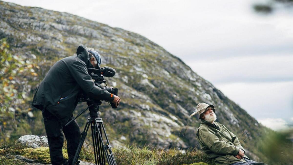 Søndag er det førpremiere på Vildmarkens Søn, som handlar om Jimmy Øvredal, i Oseana. I romjula blir filmen vist på NRK.