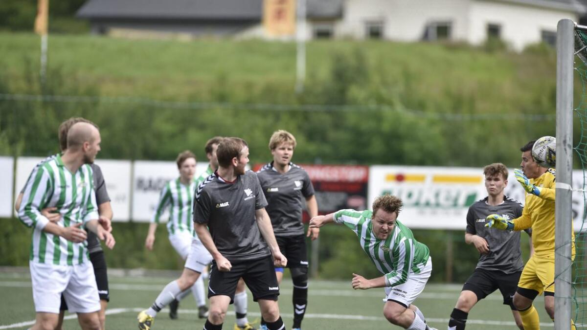 For Erik Aasen blei det stolpe ut i vårens siste kamp for Søfteland, men laget vann 2-1.