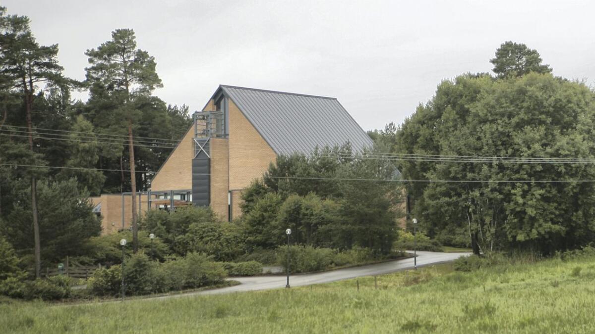 Politiet hadde laserkontroll i nærleiken av Nore Neset kyrkje torsdag ettermiddag.