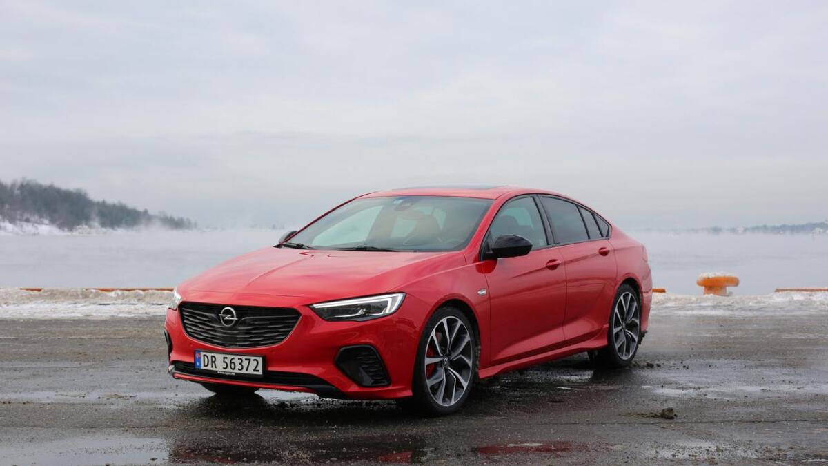 For 20 år sidan var Opel eitt av dei aller mest populære bilmerka i Noreg, no er dei langt unna det nivået. Ein godt synleg Insignia GSI kan kanskje få nokon til å oppdage merket igjen?