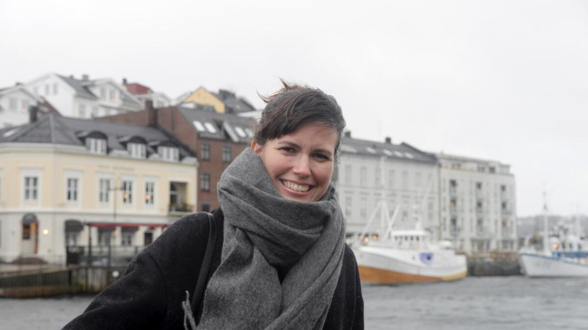 Cecilie Sachs Olsen har både Arendal kulturskole og Arendal Dramatisk Selskab som ballast. I tillegg til en doktorgrad og over 40 kunstprosjekter i 9 europeiske byer ...