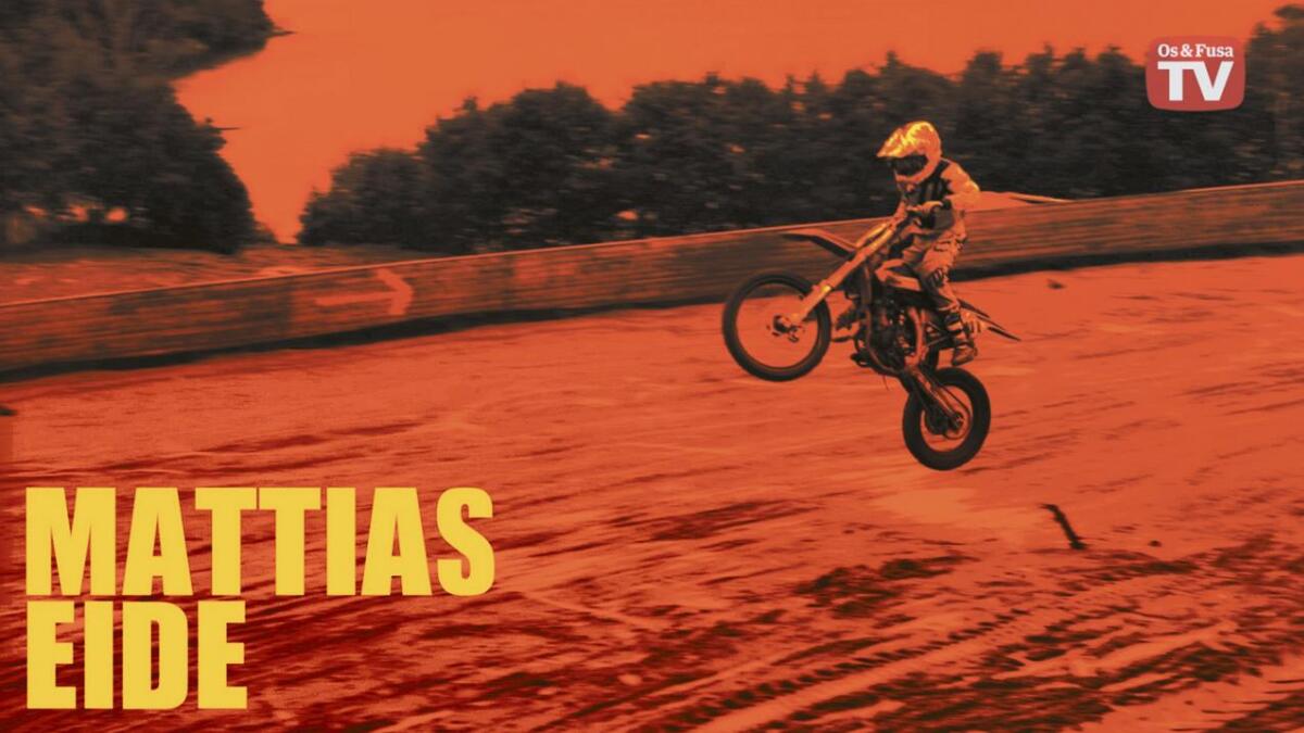 Mattias Eide (14) er ein av seks finalistar i Os&FusaTV si store ungdomssatsing denne hausten. Bli betre kjend med den talentfulle motocross-køyraren i TV-reportasjen.