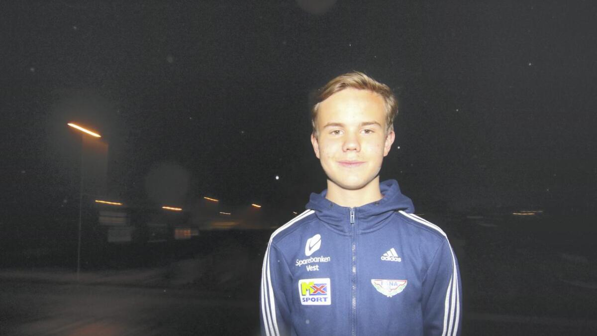 Emil Pedersen Matre var klart best i 13-14-årsklassen i Landsdelsmeisterskapen i Stavanger i helga. 14-åringen fekk med seg fire nye personlege rekordar heim til Os.