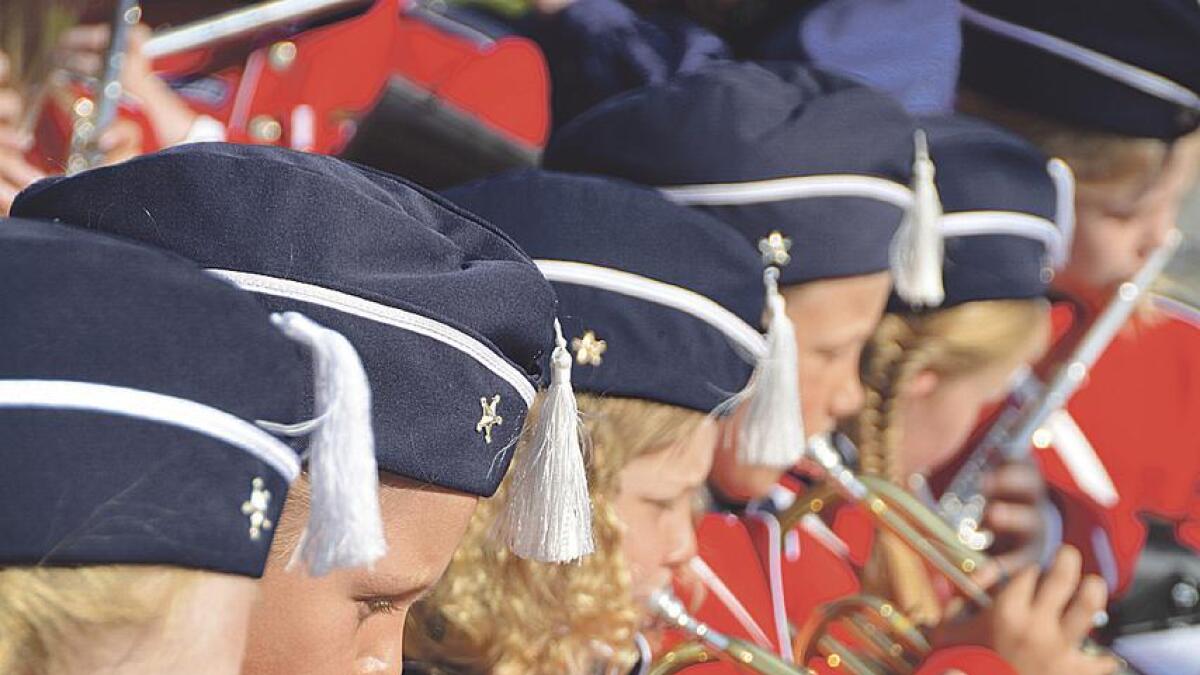 Rekrutteringa i Seljord skulemusikk er god, og i år måtte korpset også investere i fleire små uniformer.