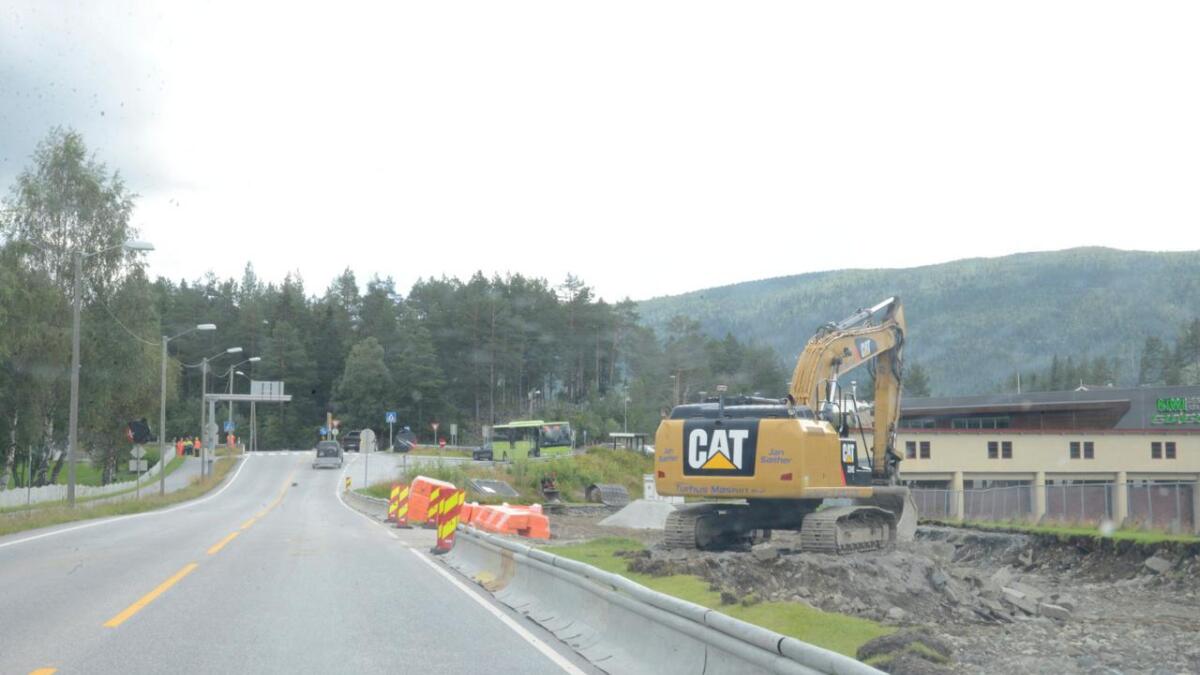 Etter fellesferien starta Statens vegvesen arbeida med å bygge ut kollektivknutepunktet på Hagafoss.