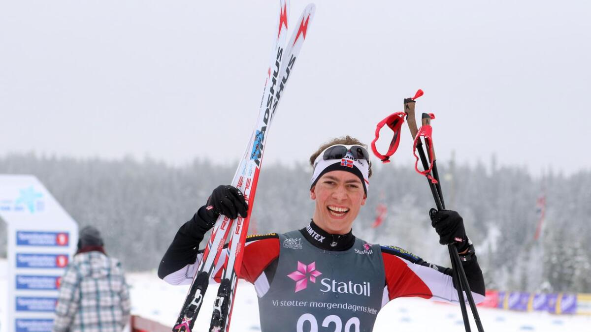 Henrik Dønnestad fra Gulset og Grenland Ski gikk inn til bronse i junior-NM i langrenn lørdag.