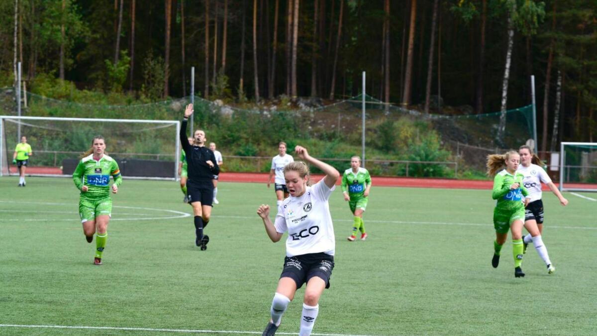 Sist helg laga HFK-damene målfest på Hallingmo og vant 5-1 over Øvrevoll Hosle (biletet). Laurdag tok dei mot Sarpsborg 08, og tapte med same siffer.