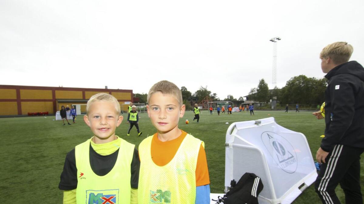 Tobias Nilsen og Jedrekj Samulak sette inn kvart sitt mål i oppgjeret mellom Tyskland og Belgia.