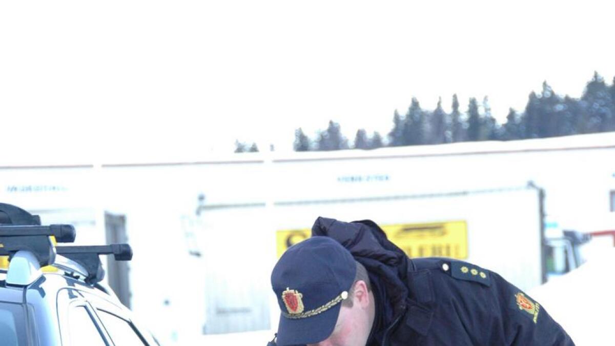 I 2008 hadde Hallingdal til og med eigen narkohund. Her er Mozart og dåverande politioverbetjent Rune Isaksen ute på øving.