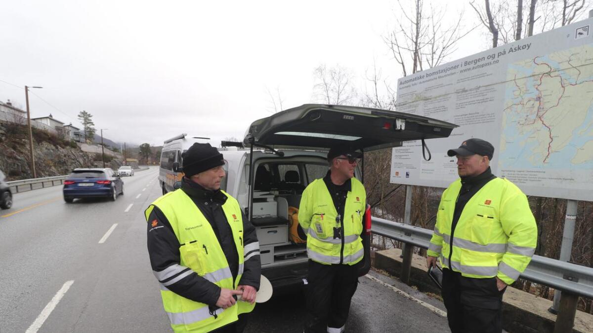 Statens vegvesen hadde kontroll fredag ettermiddag i Hjellemarka.