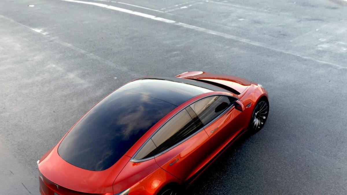 Tesla Model 3 vert sett i produksjon til sommaren.