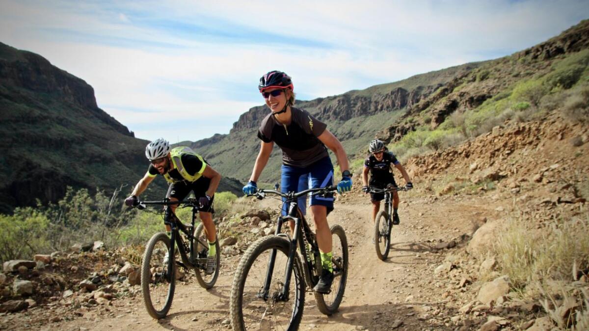 Gjennom firmaet Life on 2 Wheels er draumen å leve av å dele sykkelopplevingar med andre.