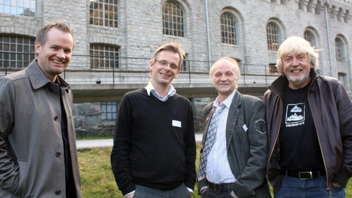 Arild Traa, ordfører i Odda Gard Folkvord, ordfører i Tinn, Erik Haatvedt og kultursjef Øystein Haugan møttes 29. september i 2009.