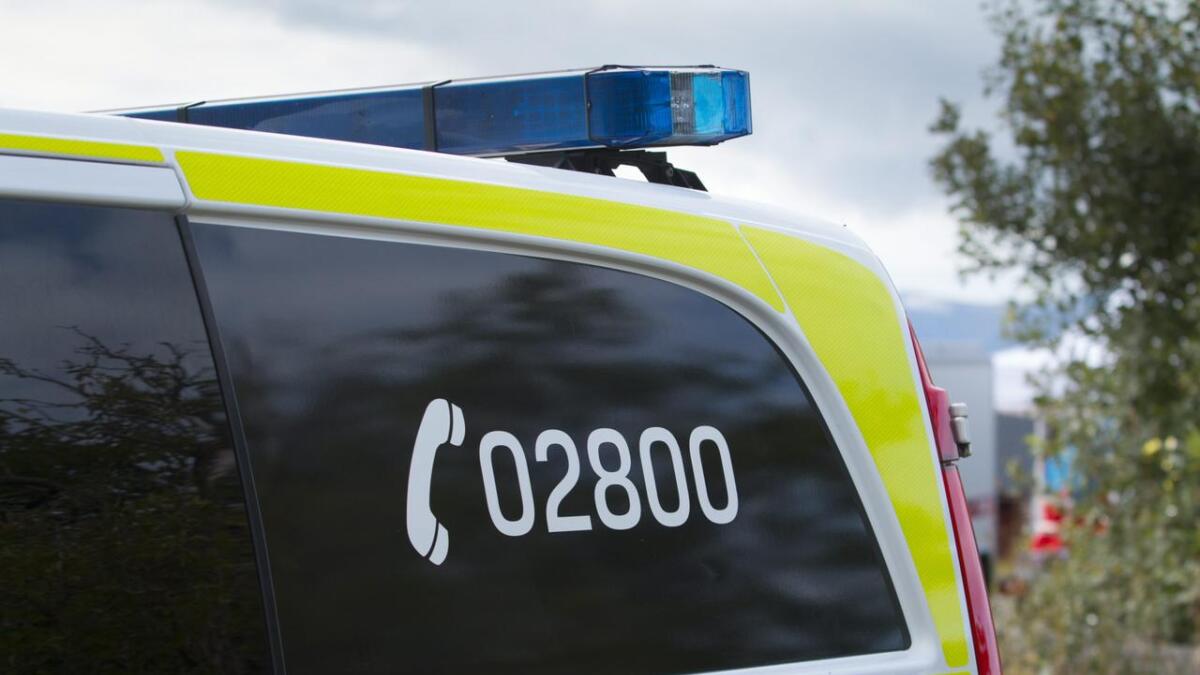 Politiet i Os bed om tips etter innbrot i to firmabilar i nærleiken av Brimsholmen.