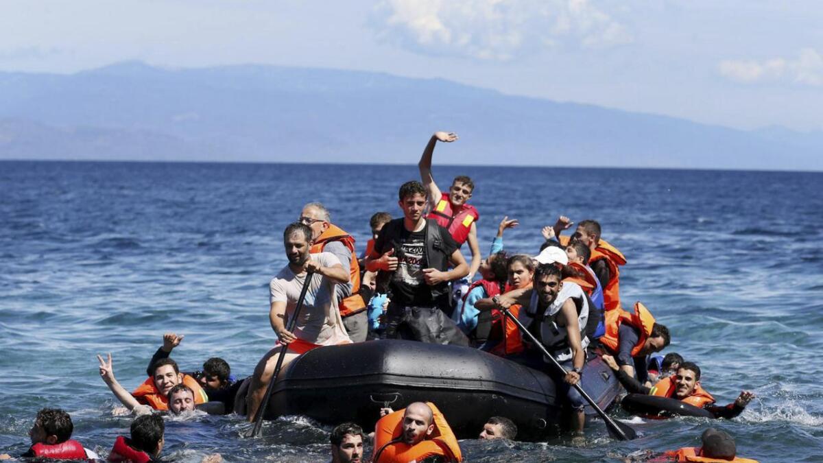 Det kjem stadig nye båtar med flyktningar til kysten av Hellas.