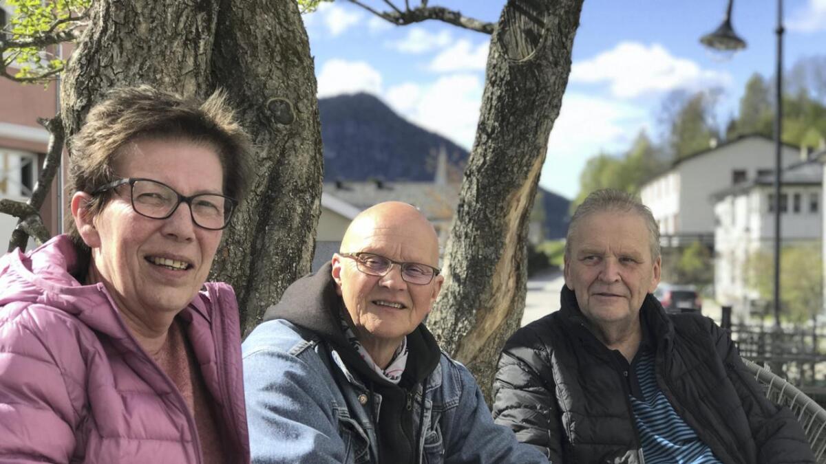Sissel Strandkås, Eilev Erikstein og Aasulf Råmunddal ynskjer å skape eit fora for samtalar der menneske som har hatt eller er kreftsjuke kan kome saman.