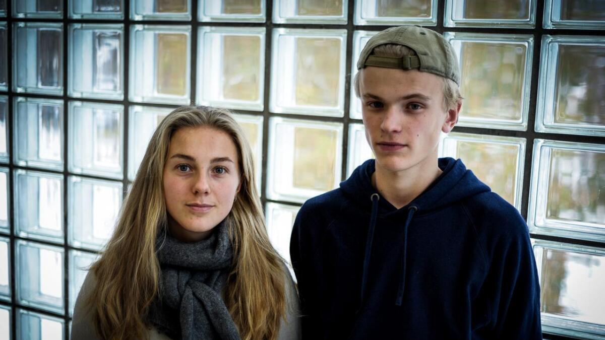 Tiril Jacobsen Maseng og Ola H. Gauteplass er skuffa over at ungdommar nytta høvet til å feste i samband med den rusfrie nattcupen.