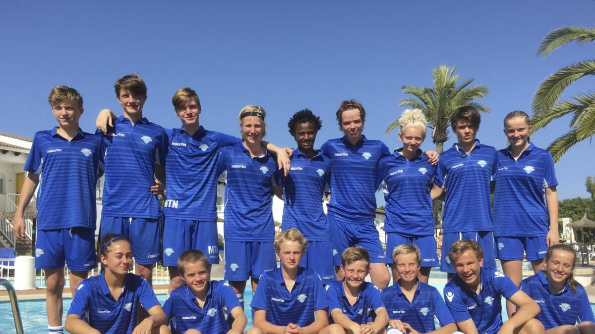 Dei 16 på fotballskulen på Mallorca lærte mykje om å konsentrera seg på trening.