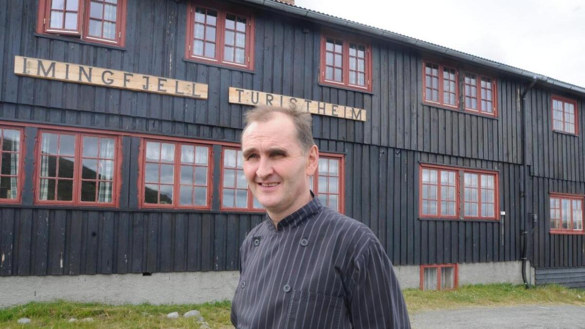 Turistvert Nils Helge Tufto mistar påskegjester fordi vegen over Imingfjell blir stengt i påska.