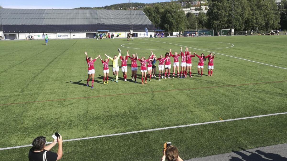 Eikelandsfjorden J14 vann 3-0 mot Hånes IF i sin første Norway Cup-kamp.
