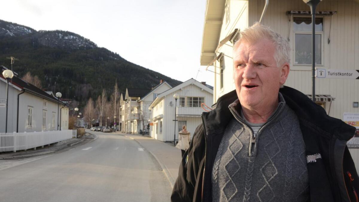 Kjell Ålien sa farvel til Ap etter 50 års medlemskap. No har han meldt seg inn i Sp.