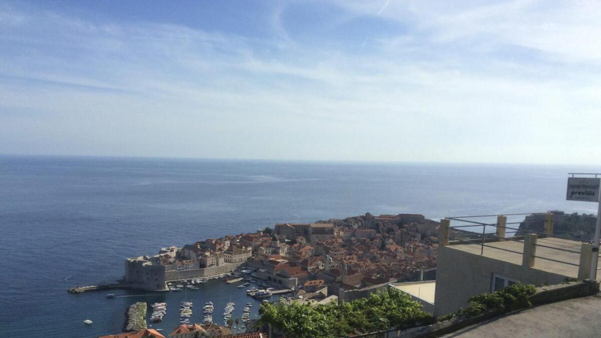 Reisefølgjet på 40 fekk ein svært innhaldsrik tur då LHL Os sette kursen for Dubrovnik.