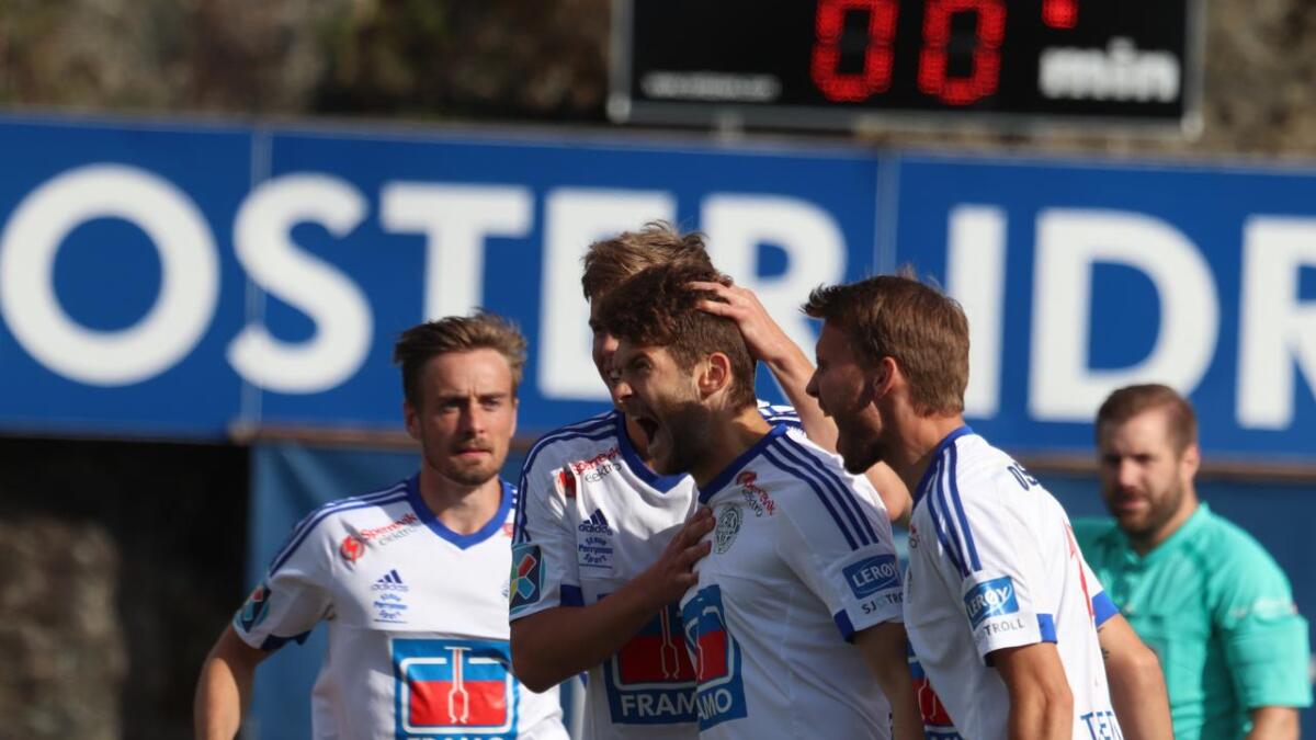 Så glad blei Vladan Radojkic og lagkameratane då midtbanespelaren sikra 1-0 heime mot Sogndal 2 onsdag kveld.