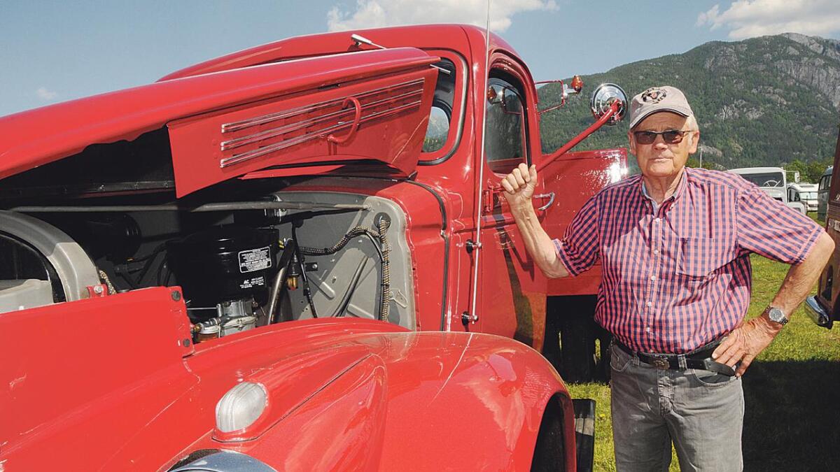 I lastebilklassene stakk vrådølen Johan T. Straand av med to fyrstepremiar. I fire år bygde han opp denne Chevroleten 1946-modell frå rein ramme.
