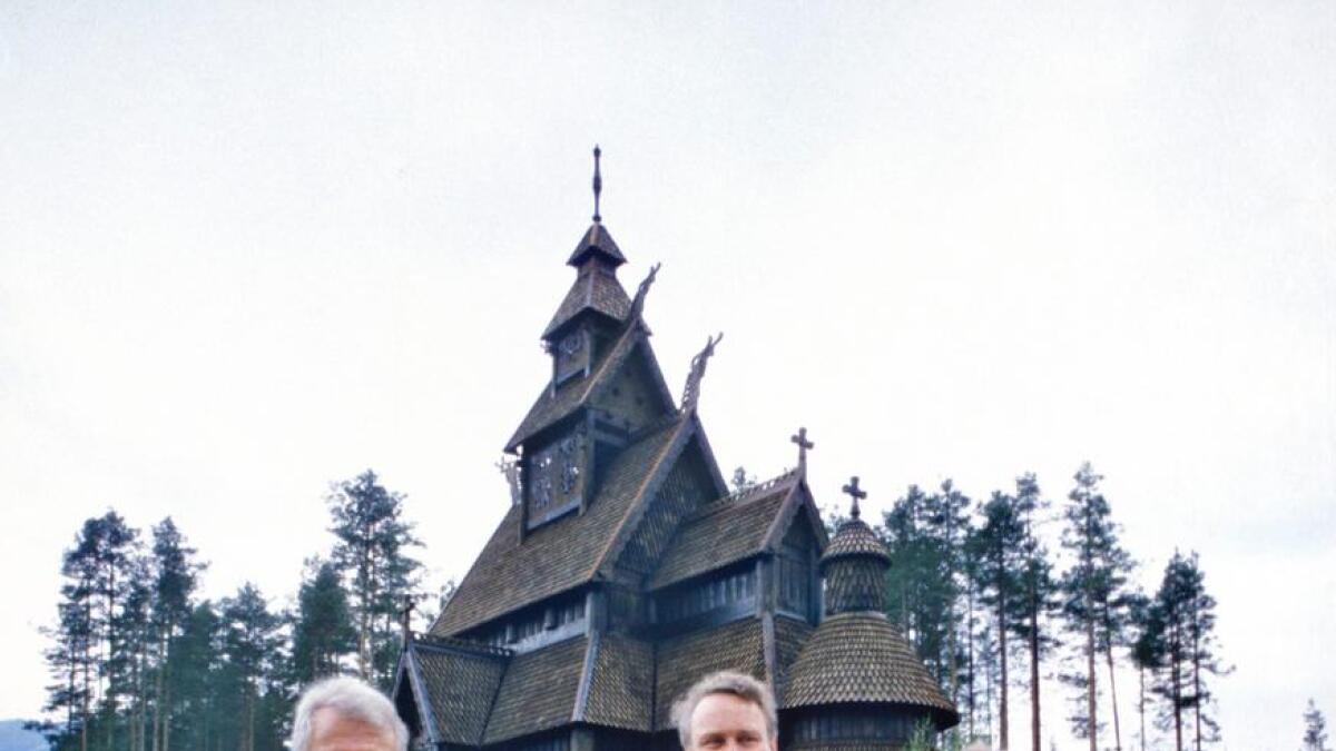 Det var stor stas då Gol stavkyrkje vart vigsla 10. juni 1994. På biletet biskop Sigurd Osberg, prinsesse Ragnhild fru Lorentzen, Torbjørn Rustberggard og kyrkjeminister Gudmund Hernes.