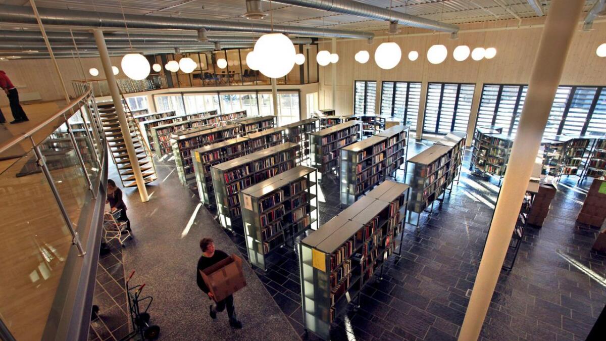Biblioteka i Hol, som her på Geilo, har inngått ein avtale med skulane i kommunen. Det skal sikre meir bruk av biblioteka.