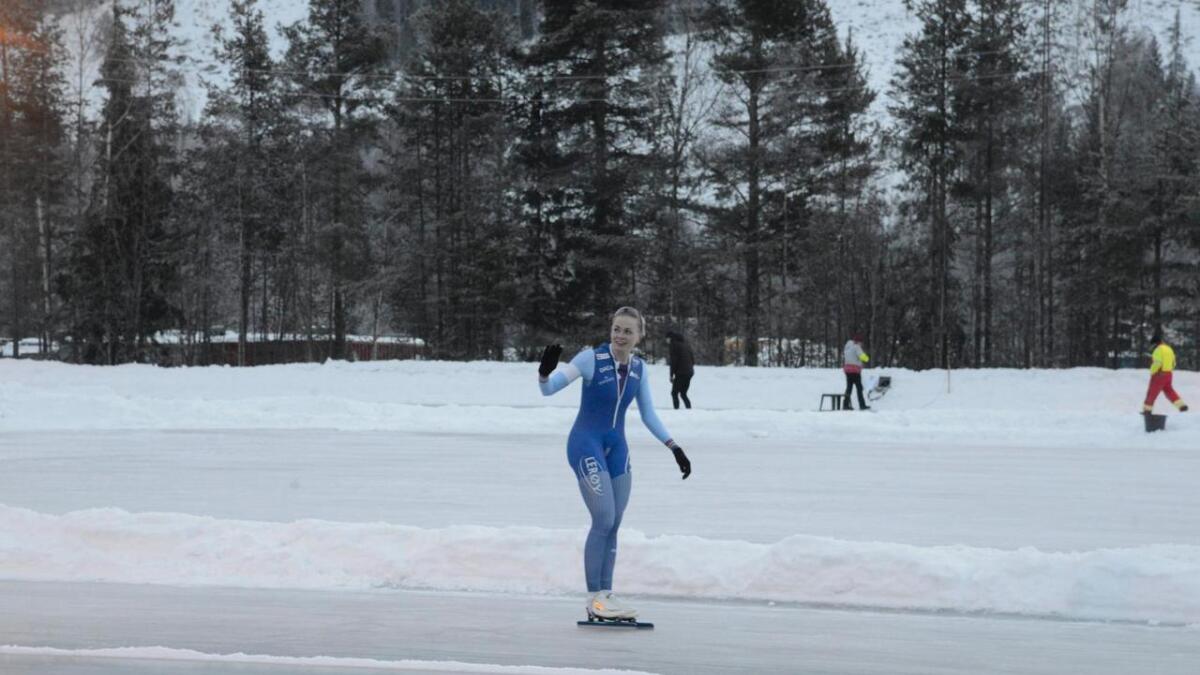 Hege Bøkko leiar klart før siste dag av sprint-NM på Glitre stadion i Gol.
