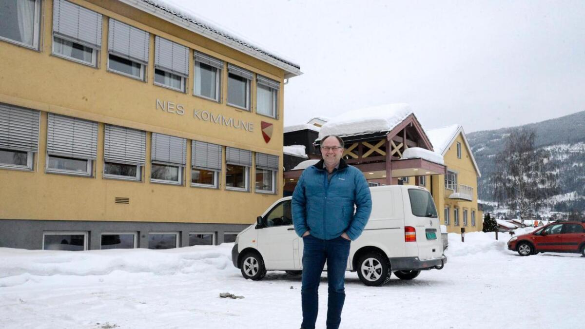 Den nye Viken-regionen får to kommunar med namnet Nes. Ordførar Tore Haraldset er open for ein ny debatt om namnebyte frå Nes til Nesbyen kommune.