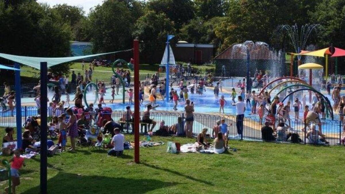 Det er ein «Splash park» som denne i Meldon i Essex som blir den nye attraksjonen i Bjørnepareken.