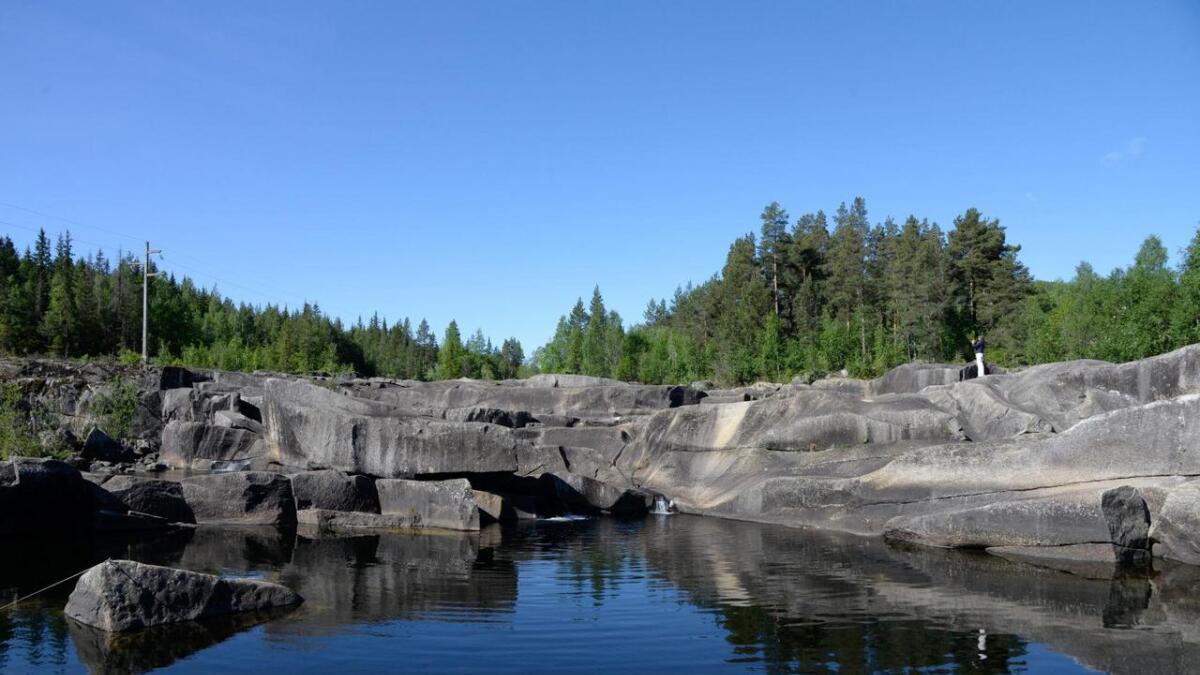 Ylifossen er ein populær badeplass i Ål, men det kan også vere eit dødsfelle. Elva er nemleg regulert og på få minutt kan idyllen bli til ein sterk foss.