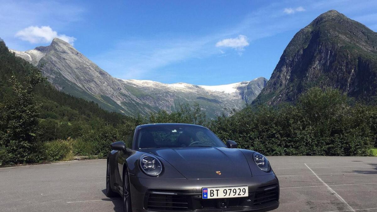 Porsche 911 er ein perfekt turkamerat, så lenge ein avgrensar talet på turdeltakarar og mengda bagasje.