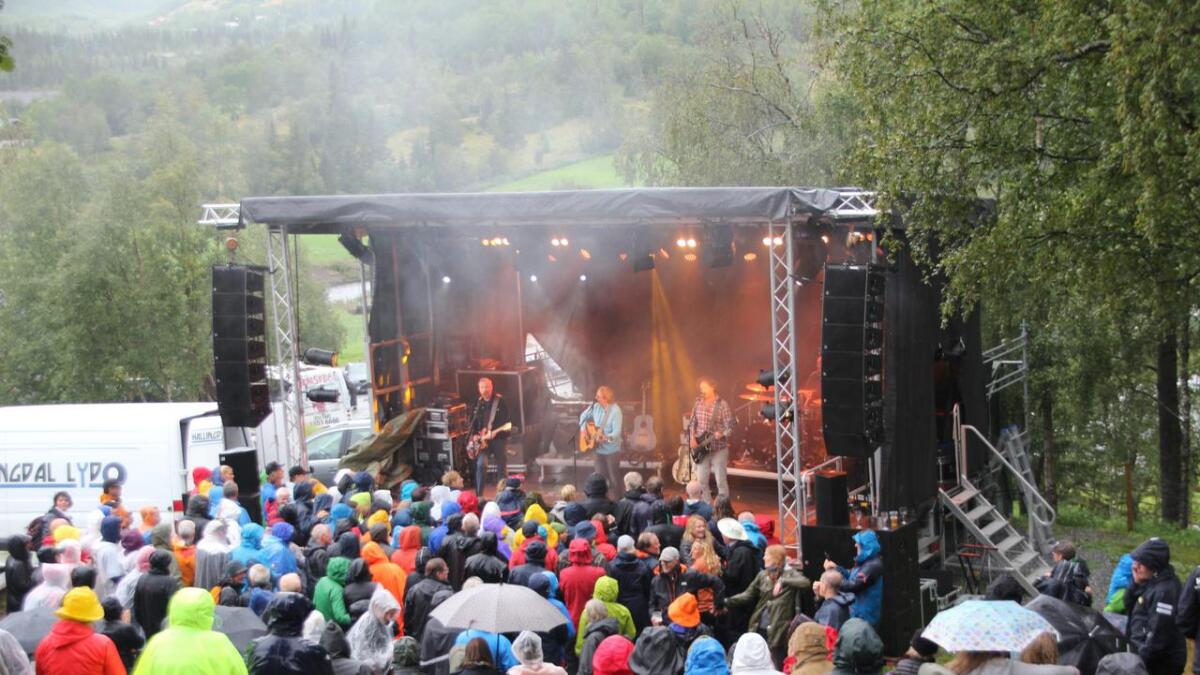 Fauskivalen i Hemsedal gjekk av stabelen i august, og publikum fekk god bruk for regnjakkene sine.
