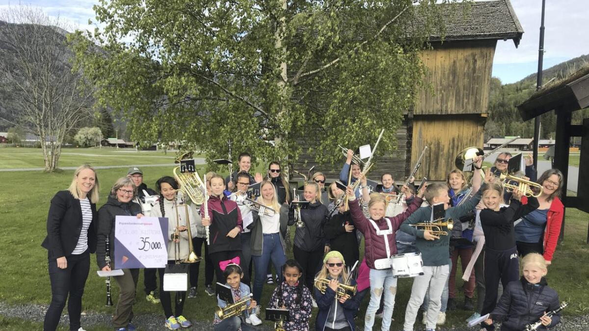 Seljord skulemusikk har fått fleire store pengegåver i år som finansierer gratiskonserten på Bjørgesanden 16. juni.