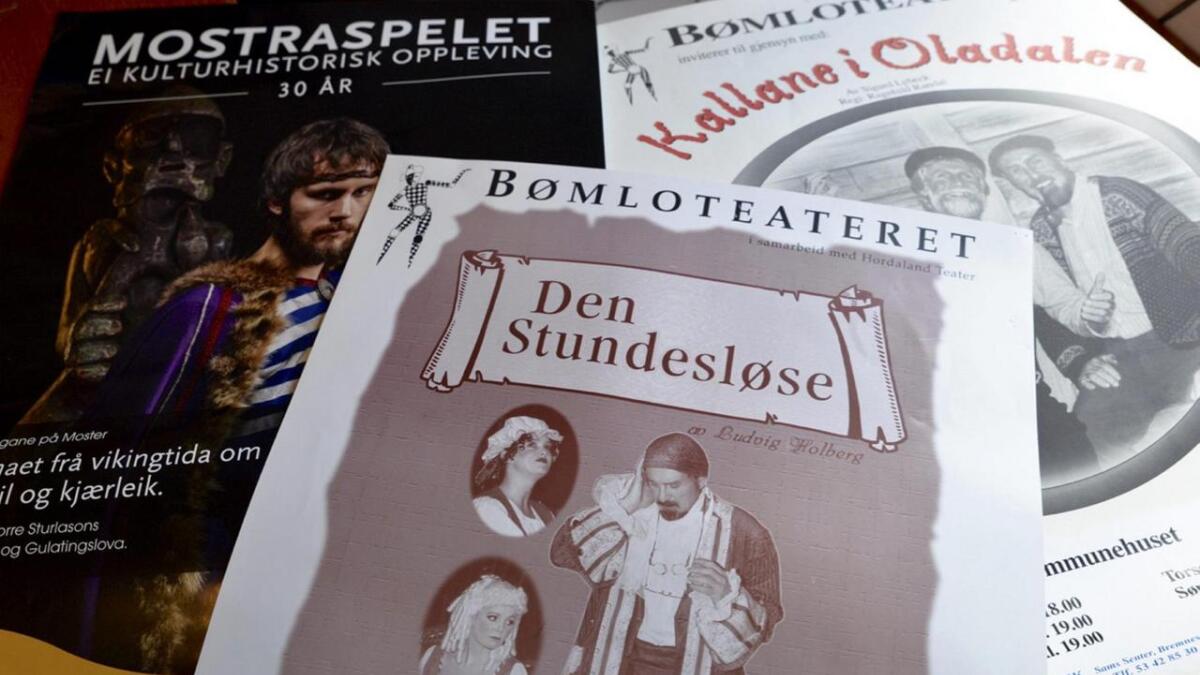 Plakat frå Mostraspelet og to døme på mange av framsyningane sett opp av Bømlo Teater gjennom 45 år.