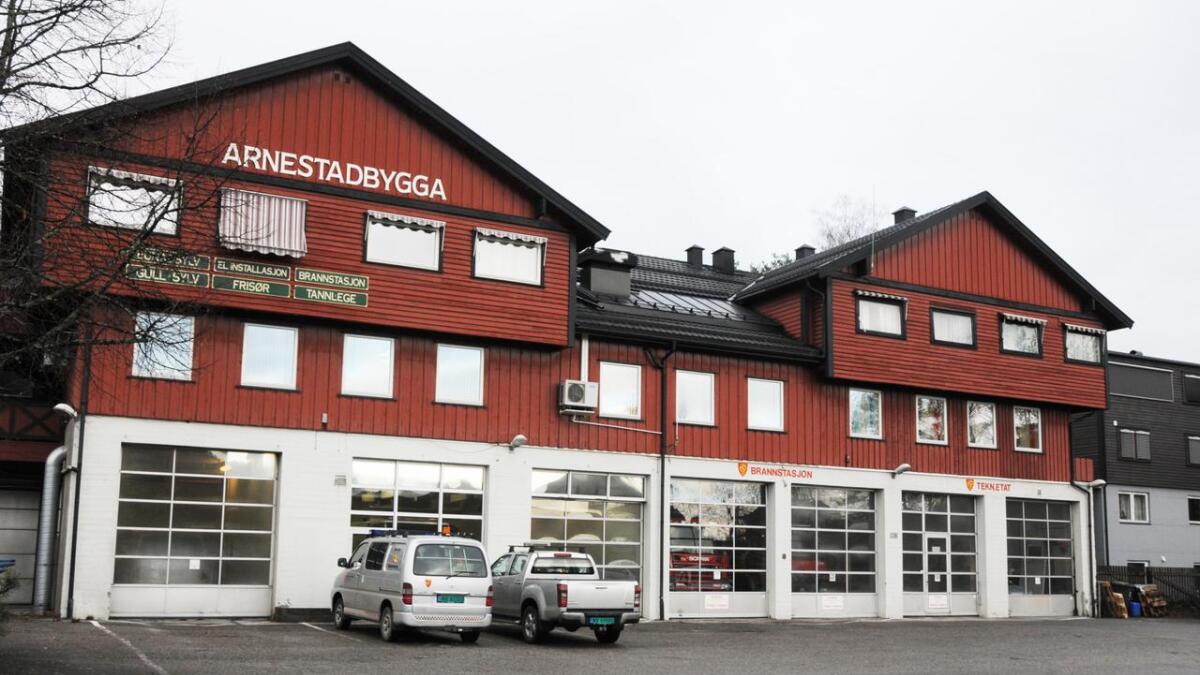Seljord-rådmannen meiner kommunen bør leige vidare i Arnestadbygga enn å byggje ny brannstasjon.