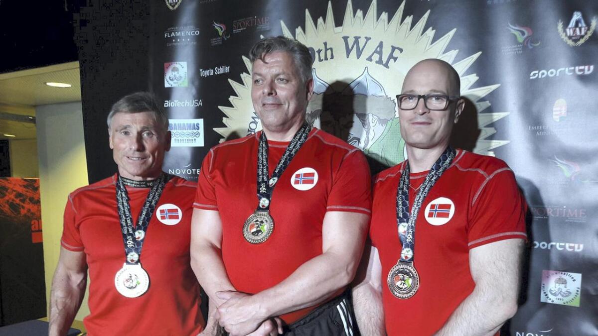 Tre lukklege medaljevinnarar i Budapest. Arne Thuen, Kurt Kvikstad og Øyvind Birkeland.