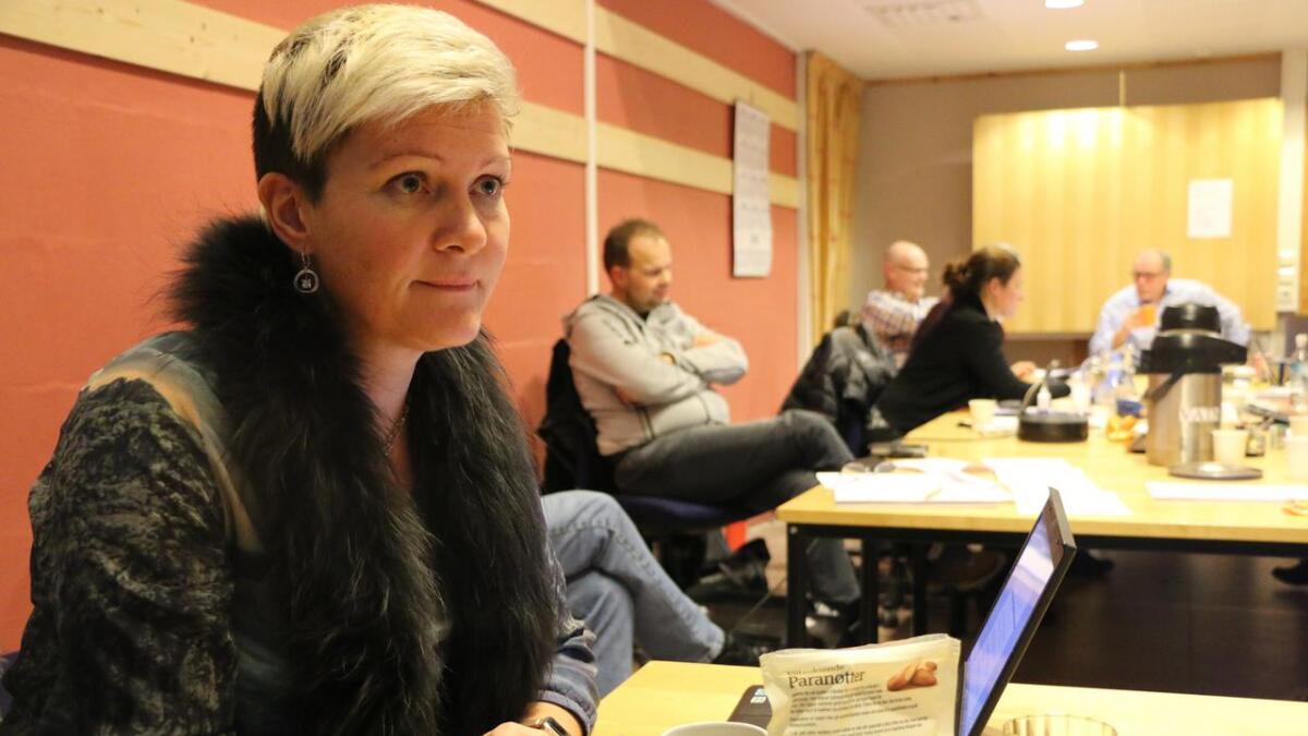 Einingsleiar for undervising, Anne-Merete Mærli Hellebø, fekk med seg debatten i Fusa formannskap onsdag. I april vert det avgjort om fleire skular vert slegne saman i Fusa.