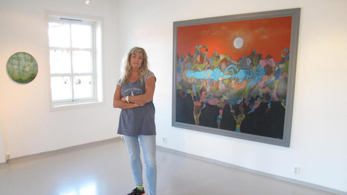 Kunstnaren Line Hvoslef opnar ny utstilling laurdag.