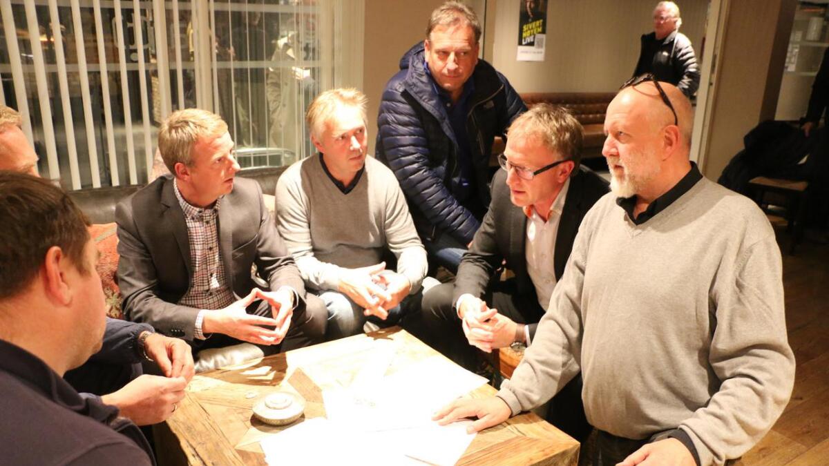 Torsdag inviterte Os Frp til ope møte på Bar(t) om sentrale planar i støypeskeia i Os. I møtet stod arealplan og områdeplan for sentrum på agendaen.